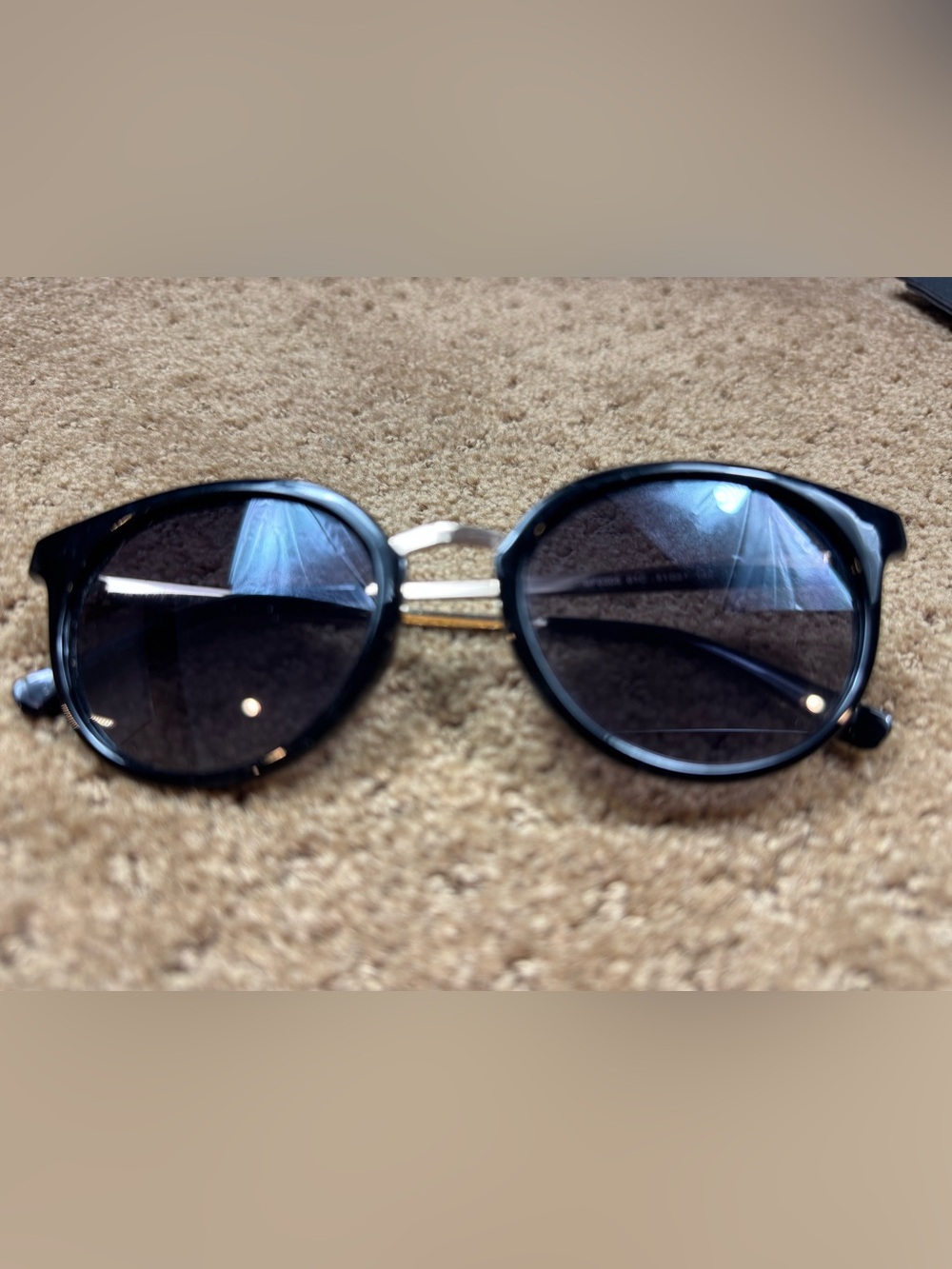 Guess round eye sunglasses - Picture 2 of 10